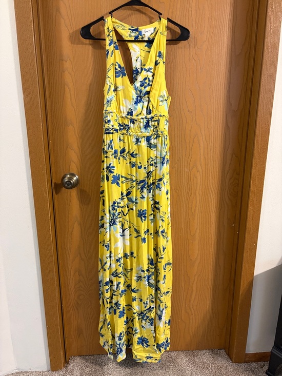 Japna Dresses & Skirts - Japna Women’s Yellow and Blue Floral Design Rayon Maxi Dress Medium